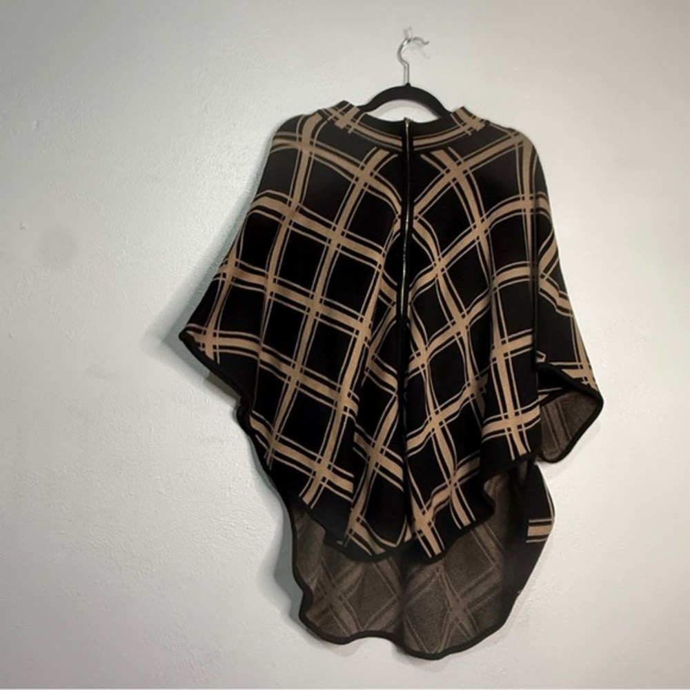 Anne Klein Chic Black & Tan Plaid Poncho. Cotton-Blend. Sz L.